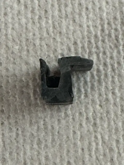Rubber seal channel fragment